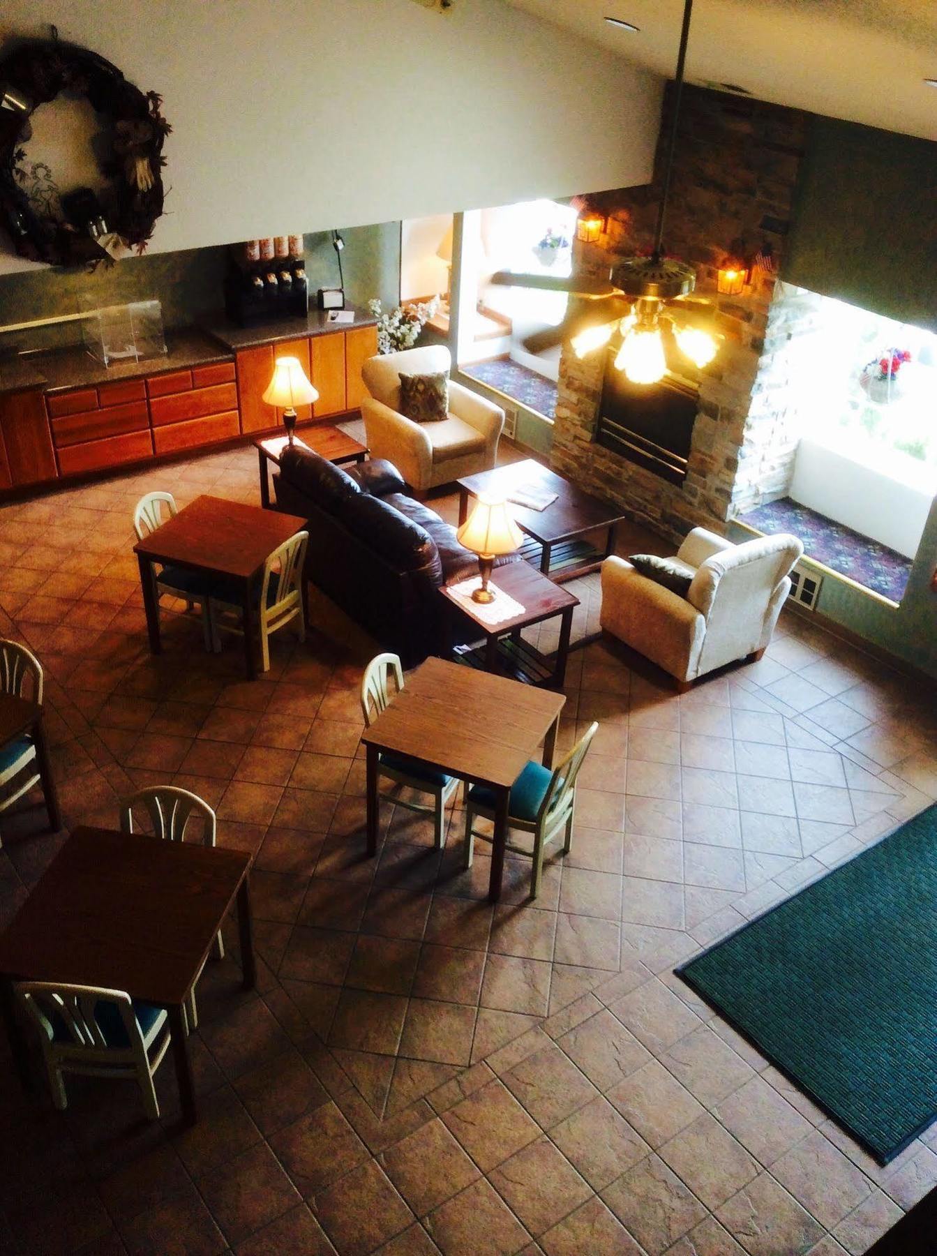 Deerwood Forty Club Inn מראה חיצוני תמונה